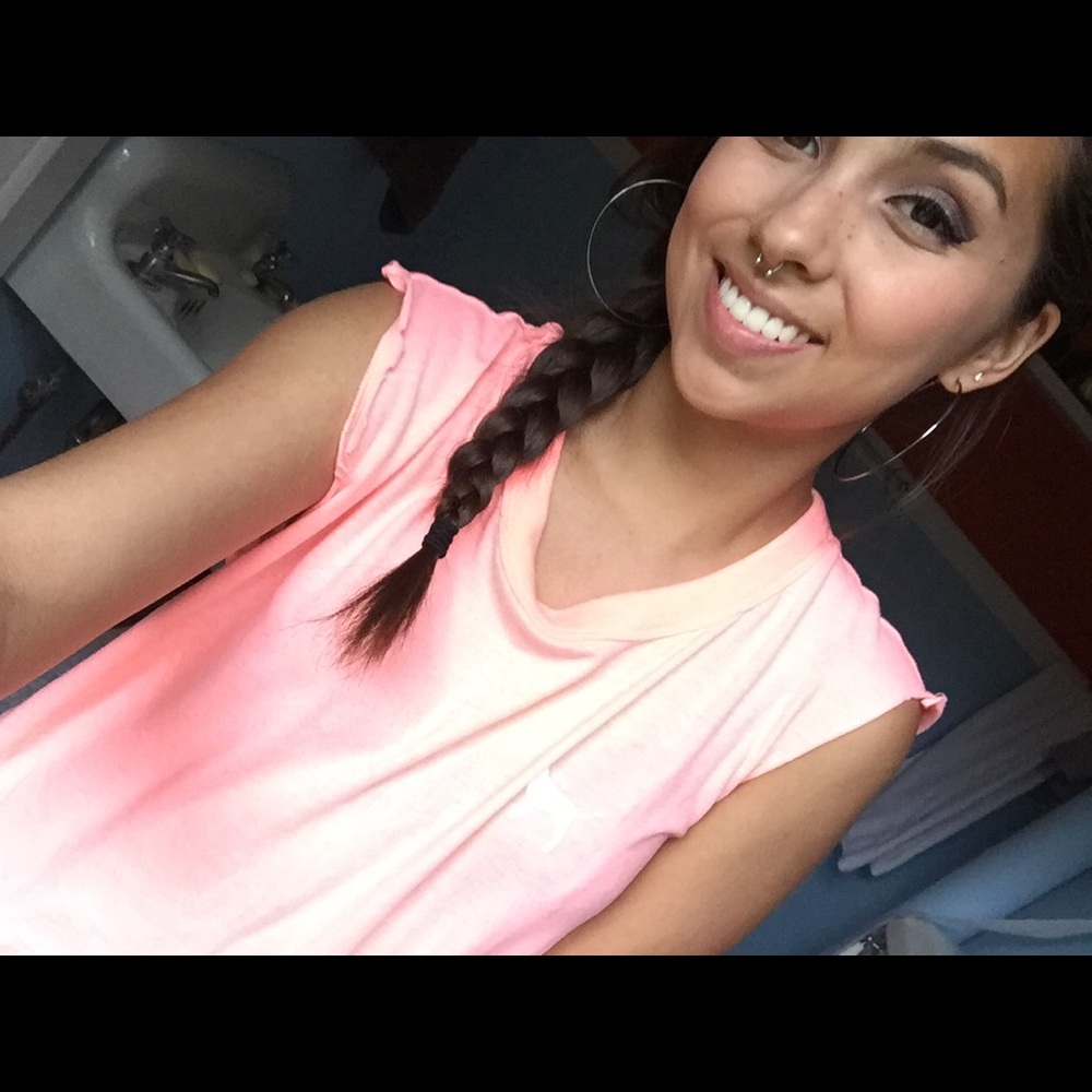 Meet your Posher, Abigail